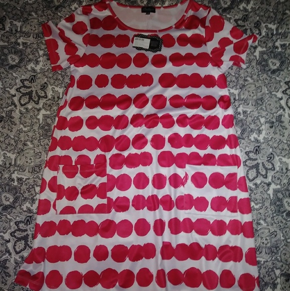 b botique Evergreen Dresses & Skirts - Brand new Polka Dot Shift Dress